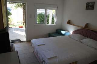 Гостевой дом Apartments Popović Петровац Номер-студио-6