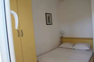 Гостевой дом Apartments Popović Петровац Двухместный номер с 1 кроватью-6