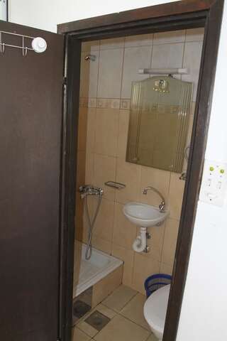 Гостевой дом Apartments Popović Петровац Апартаменты с 1 спальней-3
